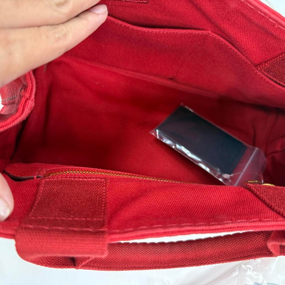 Authentic Red Prada Canapa - Picture 13 of 16